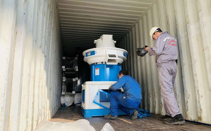 生物质燃料午夜福利大片装车