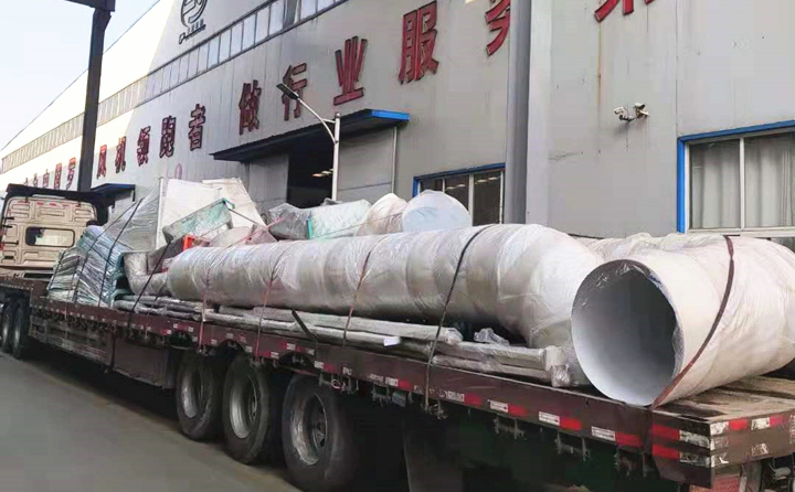 河北生物质午夜福利大片装车完成，准备发车