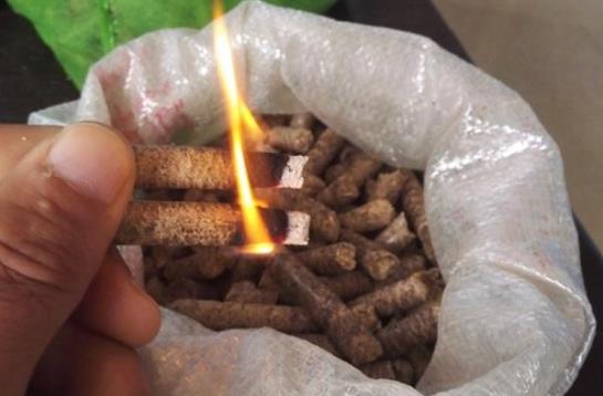 生物质燃料午夜福利大片颗粒燃料取暖图片